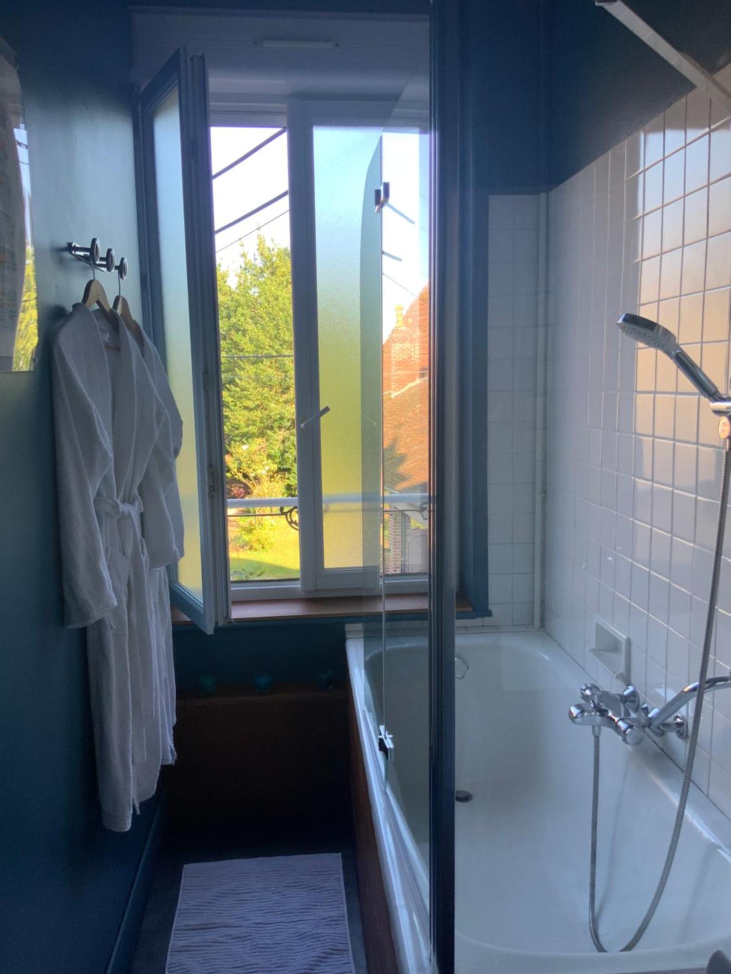 Par La Dives Bed and Breakfast Saint-Pierre-en-Auge Εξωτερικό φωτογραφία